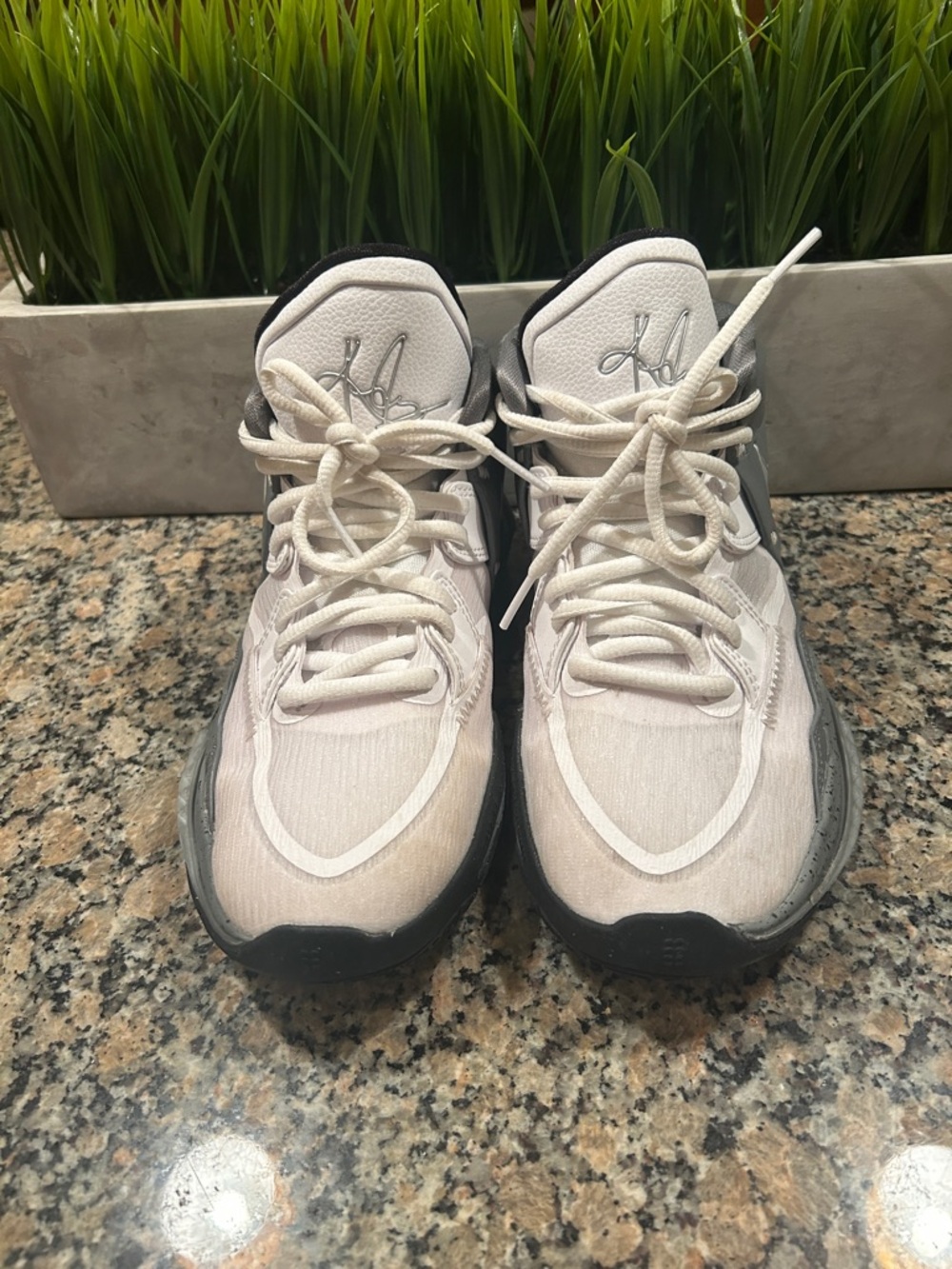 Nike Kids White and Black Sneakers